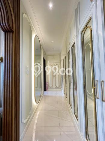 Rumah Lokasi Strategis area , Bandung, LT 375m2m² Bangunan 450m2m² Rumah Lokasi Strategis area , Bandung, LT 375m2m² Bangunan 450m2m²