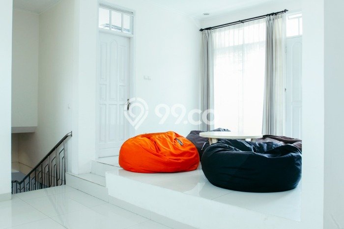Disewakan! Rumah 3 Kamar Tidur &
4 Kamar Mandi di Setiabudi, Bandung Disewakan! Rumah 3 Kamar Tidur &
4 Kamar Mandi di Setiabudi, Bandung