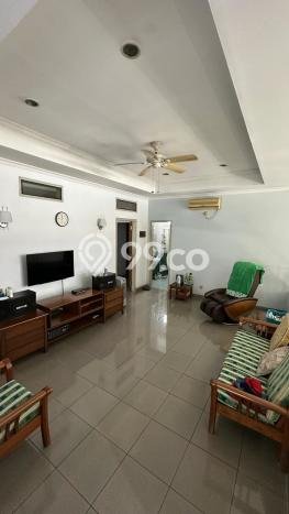 Siap Huni Rumah Mewah 5 Kamar di Jatinegara Dekat ke Mana Pun Siap Huni Rumah Mewah 5 Kamar di Jatinegara Dekat ke Mana Pun