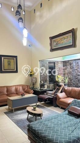 For Sale! Luxury House LT 228m2 Desain Elegan di Turangga For Sale! Luxury House LT 228m2 Desain Elegan di Turangga