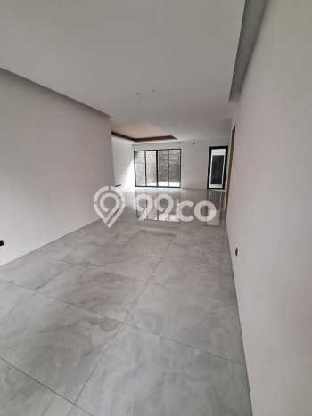 Rumah Mewah LB 350m2 Siap Huni Desain Elegan di Mekar Wangi, Bandung Rumah Mewah LB 350m2 Siap Huni Desain Elegan di Mekar Wangi, Bandung