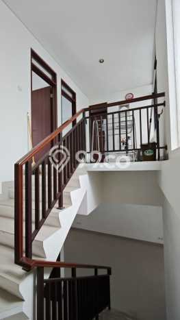Rumah Strategis Modern Lb 90m2 di Cimahi Selatan, Cimahi Rumah Strategis Modern Lb 90m2 di Cimahi Selatan, Cimahi