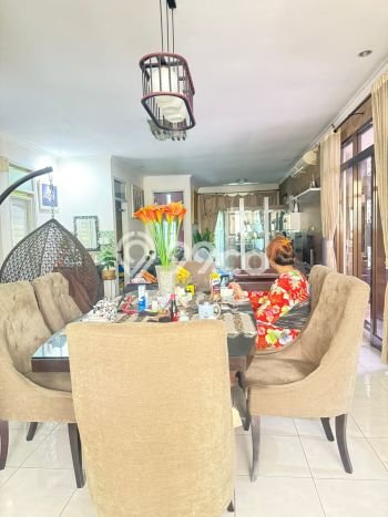 For Sale Rumah 6 Kamar Lokasi Strategis Bagus dan Strategis di Regol For Sale Rumah 6 Kamar Lokasi Strategis Bagus dan Strategis di Regol