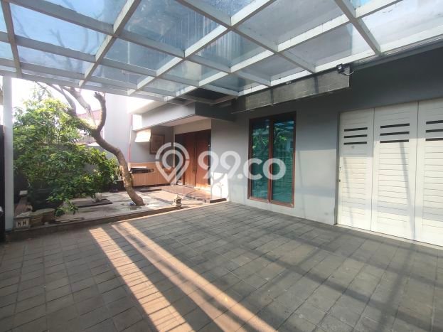 Jual Rumah Luas Megah Dengan View Eksklusif di Rawamangun, Jakarta Timur Jual Rumah Luas Megah Dengan View Eksklusif di Rawamangun, Jakarta Timur