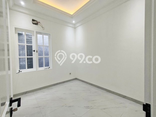 Siap Huni Hunian Elit 4 Kamar di Duren Sawit Dekat ke Mana Saja Siap Huni Hunian Elit 4 Kamar di Duren Sawit Dekat ke Mana Saja