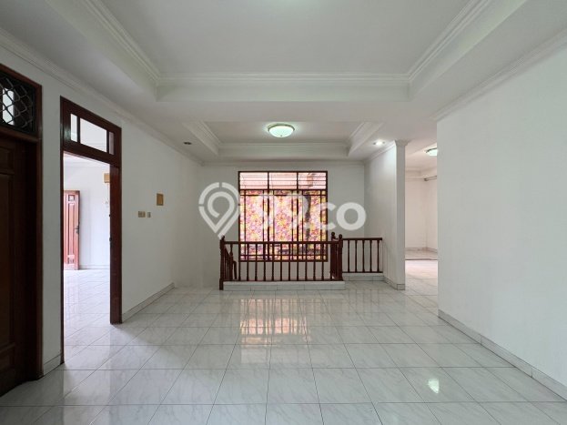 Ready to Use! Premium House LT 240m2 Desain Modern di Rawamangun Ready to Use! Premium House LT 240m2 Desain Modern di Rawamangun