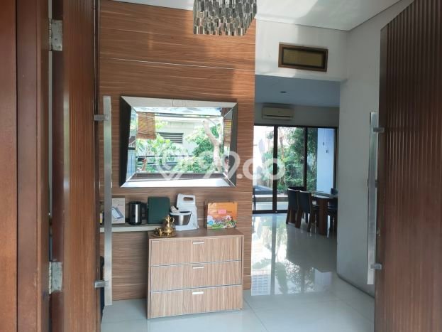 Jual Rumah Luas Megah Dengan View Eksklusif di Rawamangun, Jakarta Timur Jual Rumah Luas Megah Dengan View Eksklusif di Rawamangun, Jakarta Timur