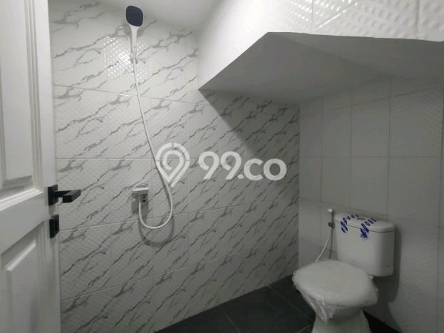 Siap Huni Hunian Elit 4 Kamar di Duren Sawit Dekat ke Mana Saja Siap Huni Hunian Elit 4 Kamar di Duren Sawit Dekat ke Mana Saja