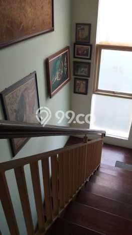 Rumah Modern 3 KT di Cirendeu Jakarta Selatan Unfurnished Rumah Modern 3 KT di Cirendeu Jakarta Selatan Unfurnished