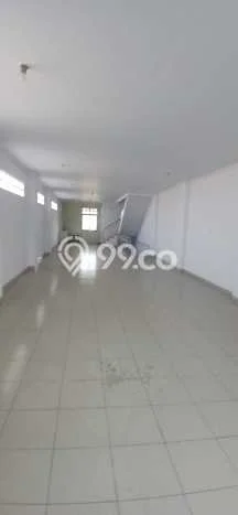 Ruko Disewakan di Area Ramai Jatinegara, Jakarta Timur Ruko Disewakan di Area Ramai Jatinegara, Jakarta Timur
