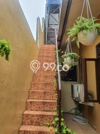 Rumah Elit Modern Tanpa Renovasi di Bintaro Jakarta Selatan Rumah Elit Modern Tanpa Renovasi di Bintaro Jakarta Selatan