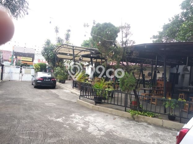Hunian Mewah LB 600m2 Siap Pakai Desain Elegan di Kemanggisan, Jakarta Barat Hunian Mewah LB 600m2 Siap Pakai Desain Elegan di Kemanggisan, Jakarta Barat