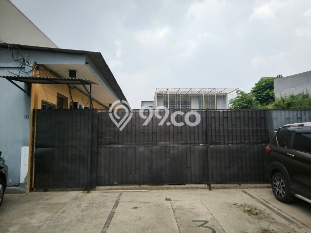 Rumah Mewah LB 200m2 Siap Pakai Desain Elegan di Meruya, Jakarta Barat Rumah Mewah LB 200m2 Siap Pakai Desain Elegan di Meruya, Jakarta Barat