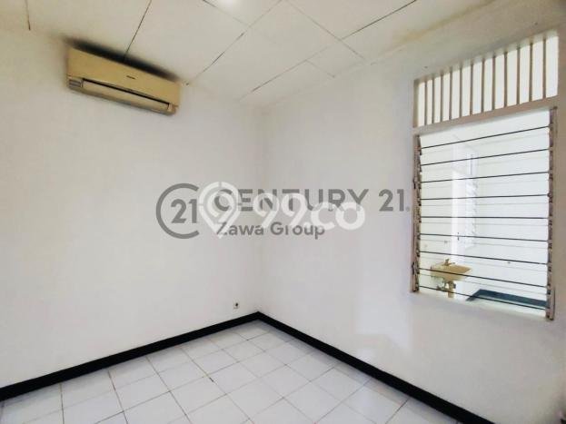 Jual Rumah Strategis Bagus Punya 2 KT di Kelapa Gading Jakarta Utara SHM Jual Rumah Strategis Bagus Punya 2 KT di Kelapa Gading Jakarta Utara SHM