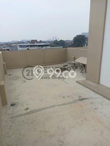 Ruko Disewa di Jakarta Barat dengan LB 308m2 Area Komersial Ramai Ruko Disewa di Jakarta Barat dengan LB 308m2 Area Komersial Ramai