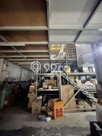 Gudang Disewa di Jakarta Barat dengan LB 1702m2 Area Komersial Ramai Gudang Disewa di Jakarta Barat dengan LB 1702m2 Area Komersial Ramai