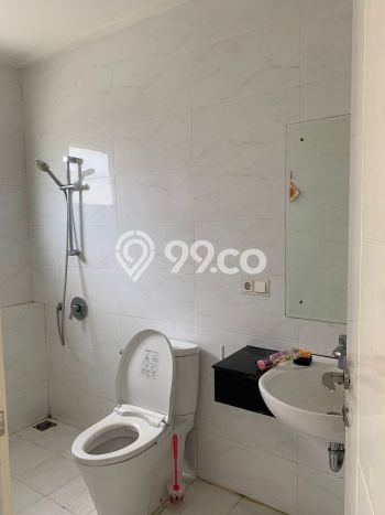 Disewakan Rumah Harga Terjangkau di Green Lake City Jakarta Barat Punya 3 Kamar Tidur Disewakan Rumah Harga Terjangkau di Green Lake City Jakarta Barat Punya 3 Kamar Tidur