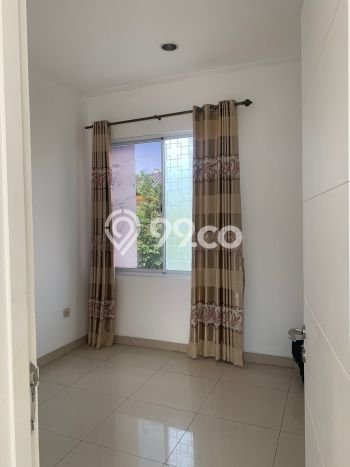 Disewakan Rumah Harga Terjangkau di Green Lake City Jakarta Barat Punya 3 KT Disewakan Rumah Harga Terjangkau di Green Lake City Jakarta Barat Punya 3 KT