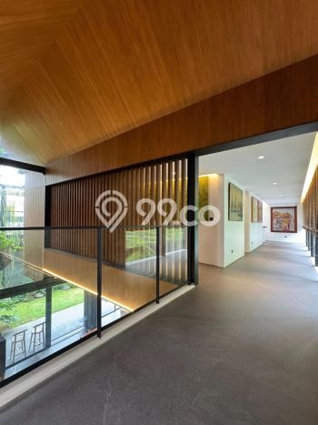 Rumah Eksklusif Siap Huni LT 700m2 di Kebayoran Baru, Jakarta Selatan Rumah Eksklusif Siap Huni LT 700m2 di Kebayoran Baru, Jakarta Selatan