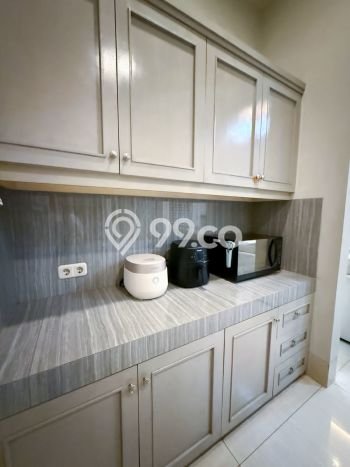 Jual Cepat Hunian Elegan Klasik di Jakarta Selatan Jual Cepat Hunian Elegan Klasik di Jakarta Selatan