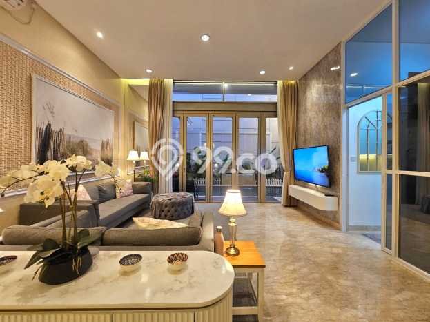 Hunian Elit LB 300m2 Siap Pakai Desain Elegan di Pantai Indah Kapuk, Jakarta Utara Hunian Elit LB 300m2 Siap Pakai Desain Elegan di Pantai Indah Kapuk, Jakarta Utara