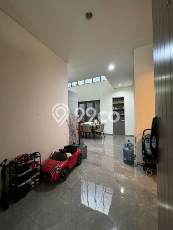 Rumah Luxury Modern Tanpa Renovasi di Metland Puri Jakarta Barat Rumah Luxury Modern Tanpa Renovasi di Metland Puri Jakarta Barat