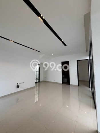 Rumah Mewah Dijual LT 135m2 di Cipondoh, Tangerang Rumah Mewah Dijual LT 135m2 di Cipondoh, Tangerang