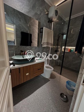 Rumah Elit LB 400m2 Siap Huni Desain Elegan di Puri Mansion, Jakarta Barat Rumah Elit LB 400m2 Siap Huni Desain Elegan di Puri Mansion, Jakarta Barat