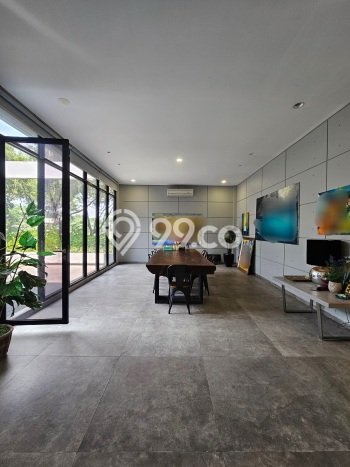 Rumah Mewah LB 500m2 Siap Huni Desain Elegan di Gading Serpong, Tangerang Rumah Mewah LB 500m2 Siap Huni Desain Elegan di Gading Serpong, Tangerang