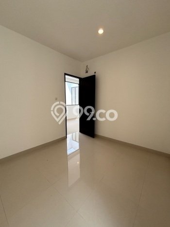 Rumah Mewah Dijual LT 135m2 di Cipondoh, Tangerang Rumah Mewah Dijual LT 135m2 di Cipondoh, Tangerang