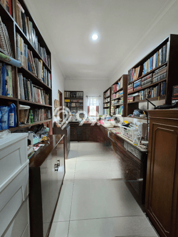 Hunian Mewah LB 220m2 Siap Pakai Desain Elegan di Kemang, Jakarta Selatan Hunian Mewah LB 220m2 Siap Pakai Desain Elegan di Kemang, Jakarta Selatan