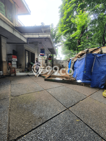 Siap Huni Rumah Mewah 5 Kamar di Kebayoran Baru Dekat ke Mana Saja Siap Huni Rumah Mewah 5 Kamar di Kebayoran Baru Dekat ke Mana Saja
