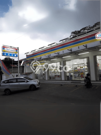 LOKASI SUPER STRATEGIS! Komersial di , Luas 103m2m², Ramai Pengunjung LOKASI SUPER STRATEGIS! Komersial di , Luas 103m2m², Ramai Pengunjung