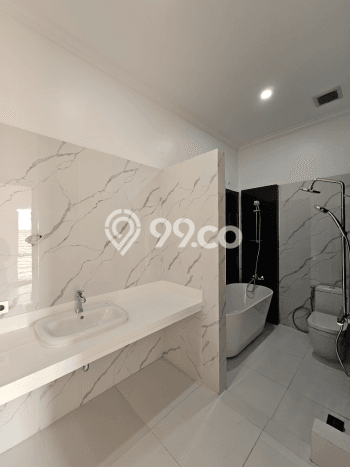 For Sale! Premium House LT 113m2 Desain Elegan di Pejaten For Sale! Premium House LT 113m2 Desain Elegan di Pejaten