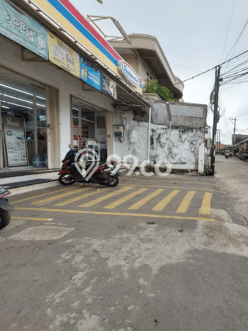 LOKASI SUPER STRATEGIS! Komersial di , Luas 103m2m², Ramai Pengunjung LOKASI SUPER STRATEGIS! Komersial di , Luas 103m2m², Ramai Pengunjung