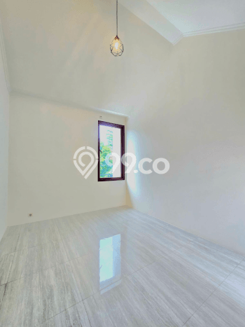 Jual Rumah Mewah Elegan Dengan View Eksklusif di Lebak Bulus, Jakarta Selatan Jual Rumah Mewah Elegan Dengan View Eksklusif di Lebak Bulus, Jakarta Selatan