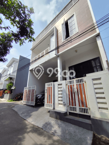 Rumah Strategis Minimalis Lb 200m2 di Jagakarsa, Jakarta Selatan Rumah Strategis Minimalis Lb 200m2 di Jagakarsa, Jakarta Selatan