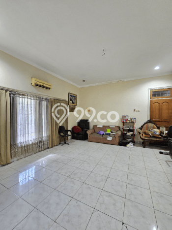 Siap Huni Rumah Mewah 4 Kamar di Kebayoran Baru Dekat ke Mana Pun Siap Huni Rumah Mewah 4 Kamar di Kebayoran Baru Dekat ke Mana Pun