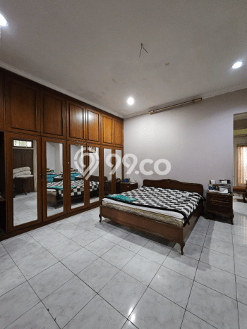Siap Huni Rumah Mewah 4 Kamar di Kebayoran Baru Dekat ke Mana Pun Siap Huni Rumah Mewah 4 Kamar di Kebayoran Baru Dekat ke Mana Pun
