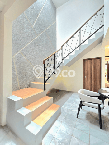 Jual Rumah Mewah Elegan Dengan View Eksklusif di Lebak Bulus, Jakarta Selatan Jual Rumah Mewah Elegan Dengan View Eksklusif di Lebak Bulus, Jakarta Selatan