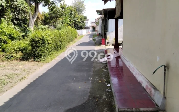 Lahan Strategis di Karanganom Dijual dengan Luas 269m2 Lahan Strategis di Karanganom Dijual dengan Luas 269m2