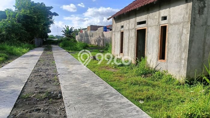 Rumah Sederhana Dijual di Ceper 2 Kamar dengan LT 60m2 Rumah Sederhana Dijual di Ceper 2 Kamar dengan LT 60m2