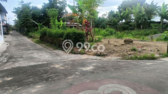 Lahan Kosong Dijual di Klaten dengan Area 129m2 Lahan Kosong Dijual di Klaten dengan Area 129m2