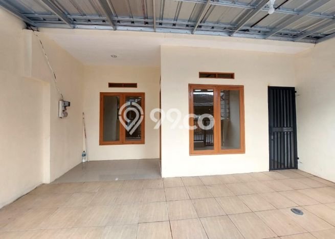 Rumah Strategis di Cipondoh, Tangerang, LT 66m² LB 50m² - HARGA NEGO! Rumah Strategis di Cipondoh, Tangerang, LT 66m² LB 50m² - HARGA NEGO!