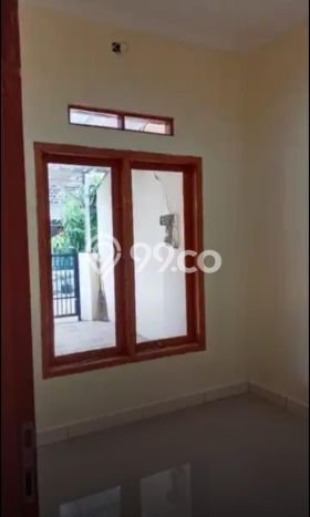 Rumah Strategis di Cipondoh, Tangerang, LT 66m² LB 50m² - HARGA NEGO! Rumah Strategis di Cipondoh, Tangerang, LT 66m² LB 50m² - HARGA NEGO!