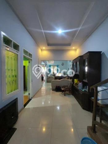 Hunian Cantik Modern Lb 175m2 di Cipondoh, Tangerang Hunian Cantik Modern Lb 175m2 di Cipondoh, Tangerang