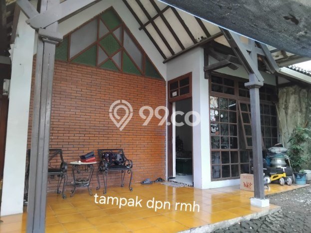 Ready to Use! Luxury House LT 313m2 Desain Elegan di Turangga Ready to Use! Luxury House LT 313m2 Desain Elegan di Turangga