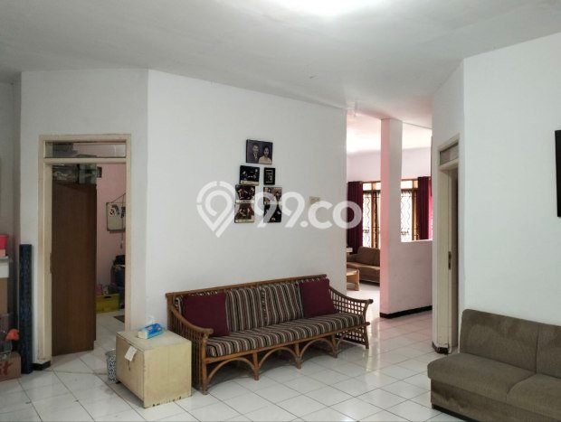 Rumah Luas Asri 3 KT Siap Pakai di BKR Bandung Rumah Luas Asri 3 KT Siap Pakai di BKR Bandung