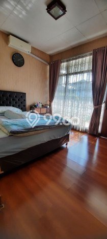 Rumah Mewah Siap Huni LT 420m2 di Arcamanik, Bandung Rumah Mewah Siap Huni LT 420m2 di Arcamanik, Bandung