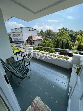 Ready to Use! Premium House LT 550m2 Desain Modern di Tubagus Ismail Ready to Use! Premium House LT 550m2 Desain Modern di Tubagus Ismail